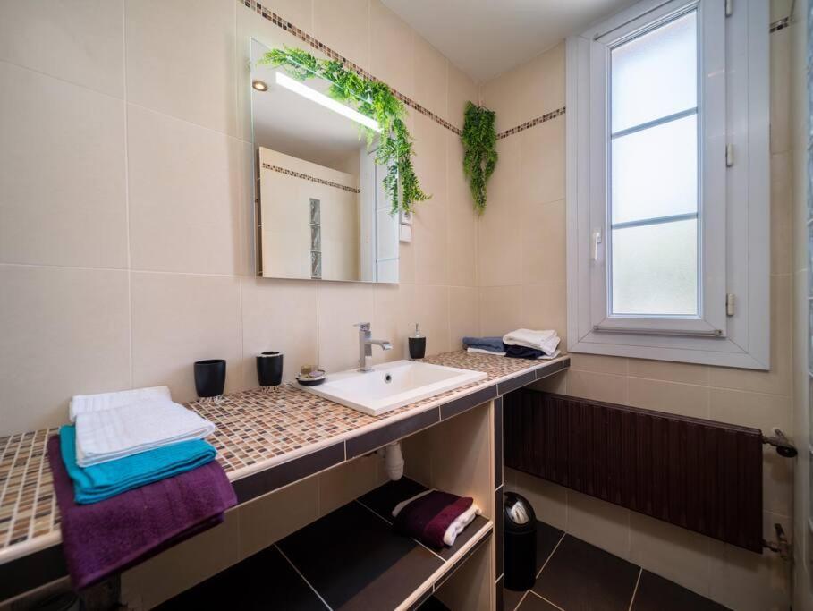 Appartement Tout Equipe Traversant 6 A 8 Couchages Marsilya Dış mekan fotoğraf