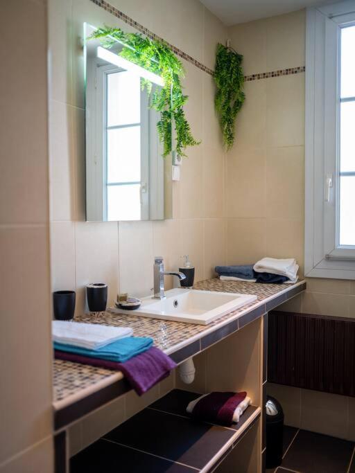 Appartement Tout Equipe Traversant 6 A 8 Couchages Marsilya Dış mekan fotoğraf